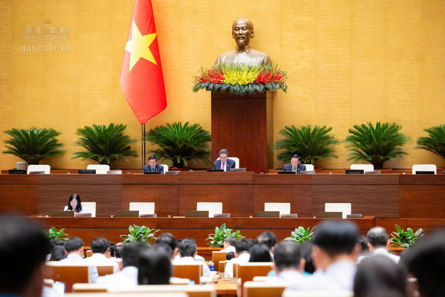 Chủ tịch Quốc hội Trần Thanh Mẫn cùng các Phó Chủ tịch Quốc hội tại phiên họp. Ảnh: quochoi.vn