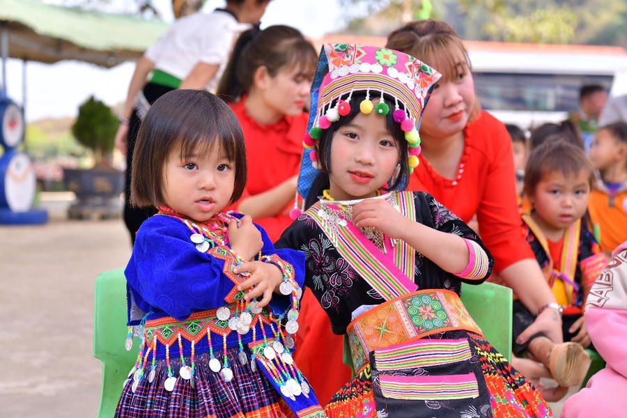 Dự thảo đề xuất bổ sung chính sách ăn trưa đối với học sinh tiểu học và trung học cơ sở vùng đồng bào dân tộc thiểu số và miền núi. (Ảnh minh họa) Dự thảo đề xuất bổ sung chính sách ăn trưa đối với học sinh tiểu học và trung học cơ sở vùng đồng bào dân tộc thiểu số và miền núi. (Ảnh minh họa)