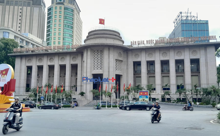 Ngân hàng Nhà nước chỉ đạo về việc giảm mặt bằng lãi suất. (Ảnh: N. Trường).