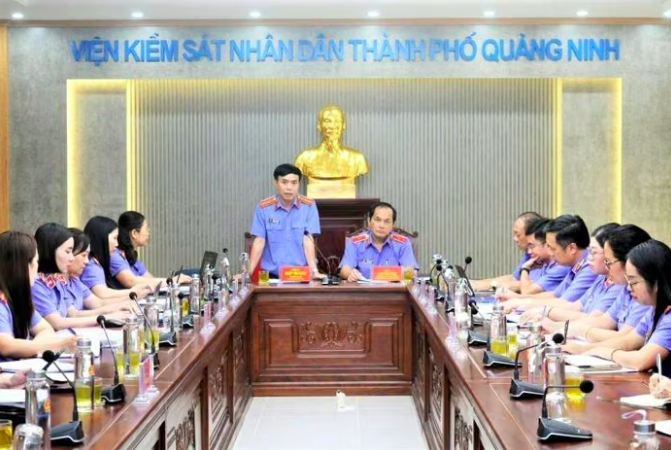 Ông Nhiếp Văn Ngọc, Phó Chánh Văn phòng VKSND tối cao phát biểu tại buổi làm việc.
Ông Nhiếp Văn Ngọc, Phó Chánh Văn phòng VKSND tối cao phát biểu tại buổi làm việc.