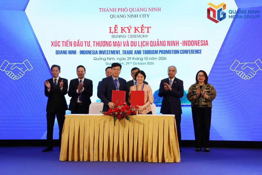 Trường Đại học Công nghiệp Quảng Ninh và Đại học Pertamina, Indonesia ký kết biên bản ghi nhớ.Ảnh: Báo Quảng Ninh