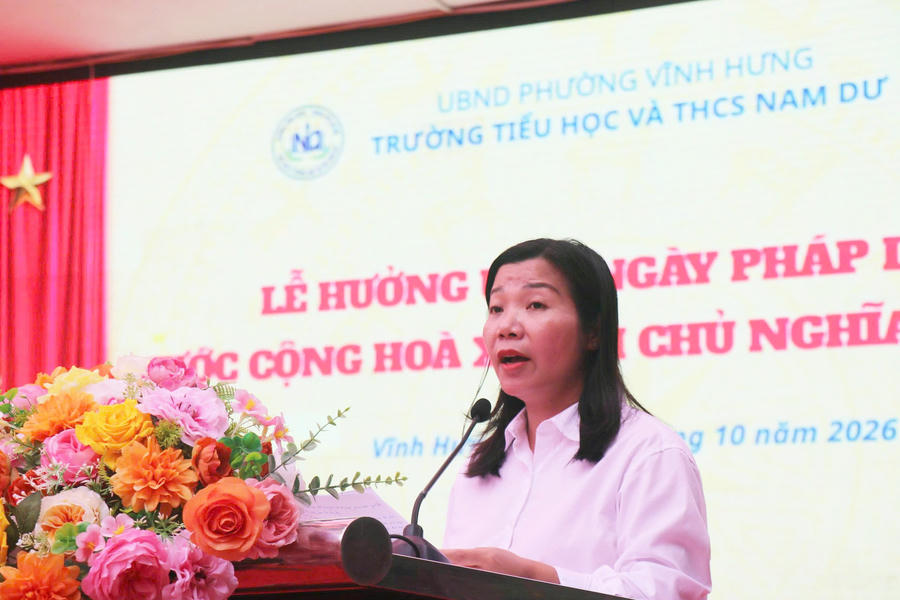 Bà Quán Thị Vân Anh – Phó Chủ tịch UBND phường Vĩnh Hưng.